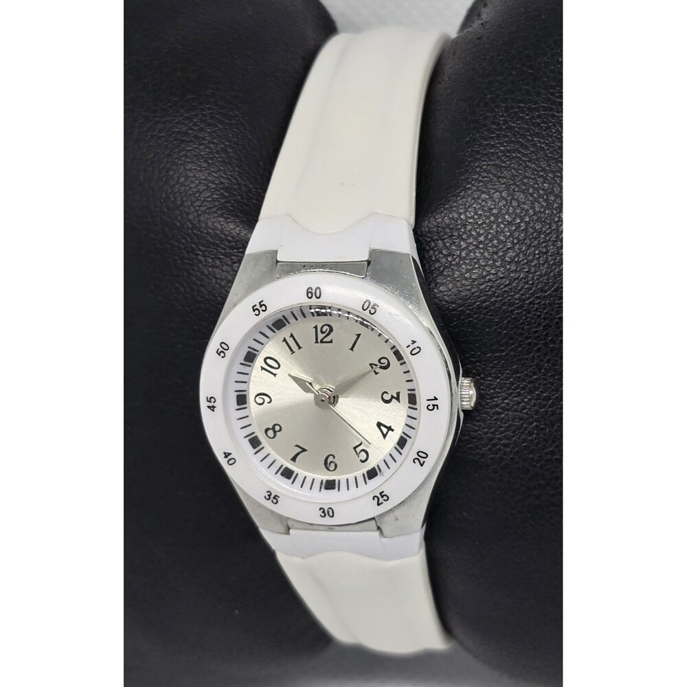 Women's Casual Petite Silver Tone Dial Fashion White Silicone Band Watch 08 - Picture 2 of 7